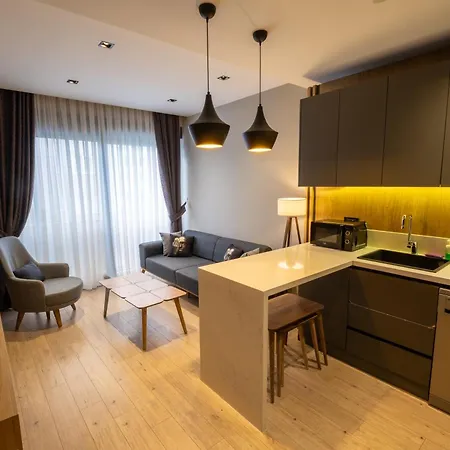 Glory Life Apartment