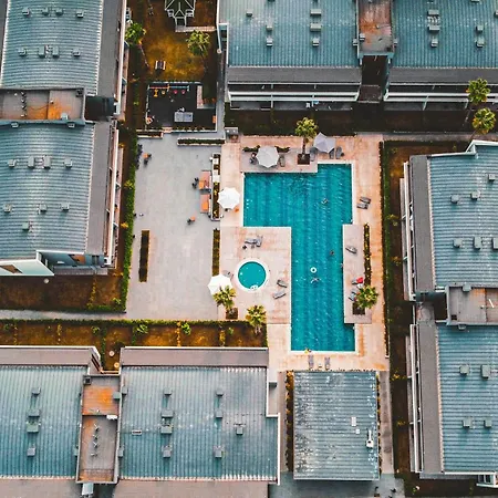 Glory Life Apartment *