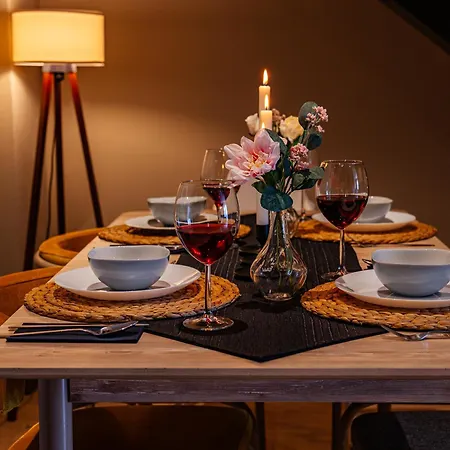 Glory Life Apartment *