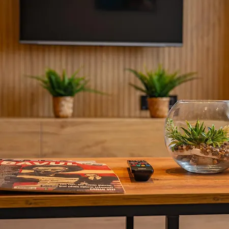 Glory Life Apartment
