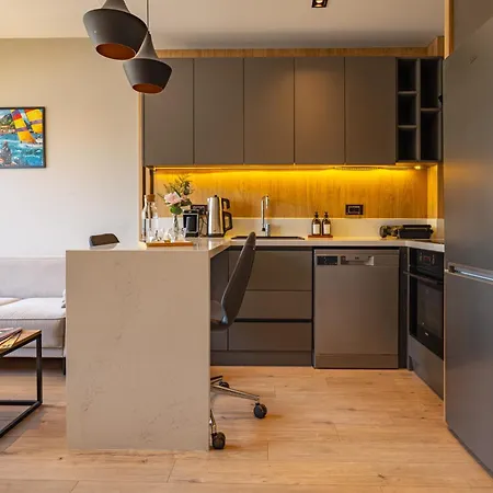 Glory Life Apartment